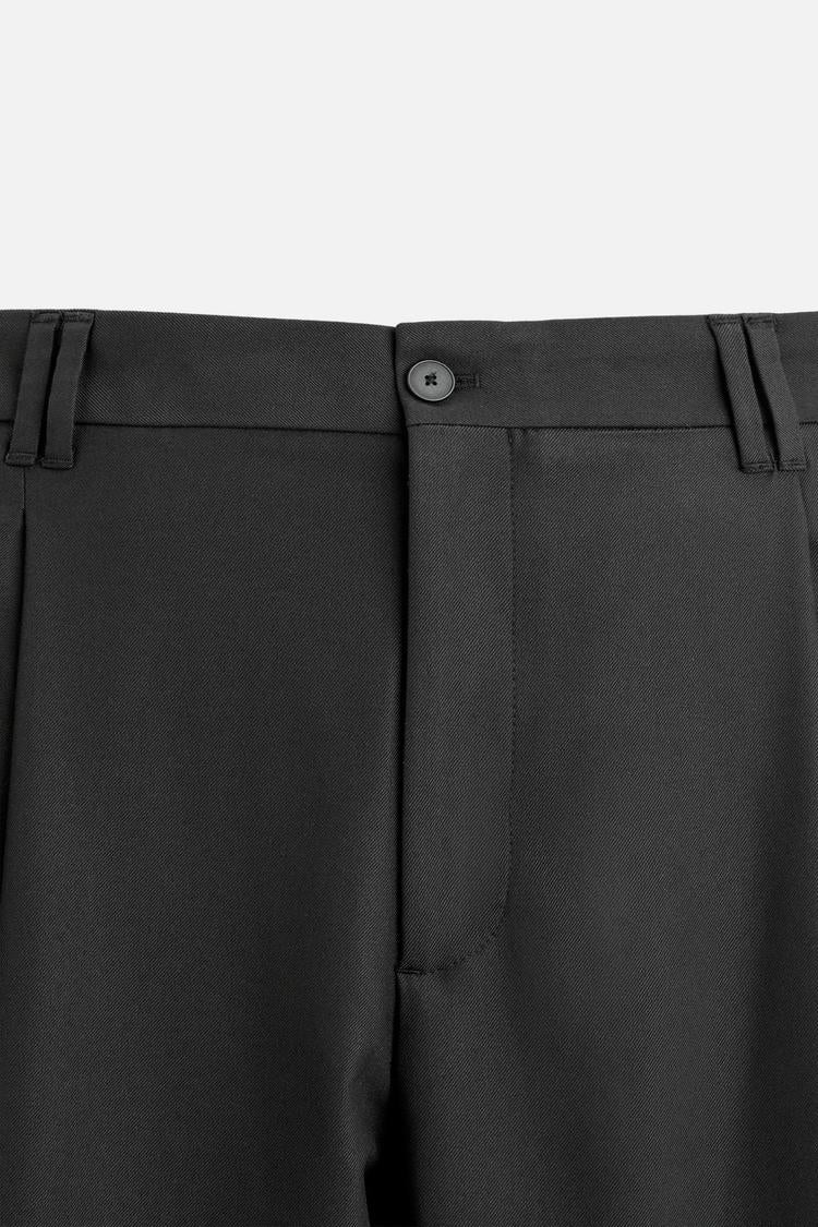 PANTALÃO CULOTTE DESCONTRAÍDO COM PLISSADOS