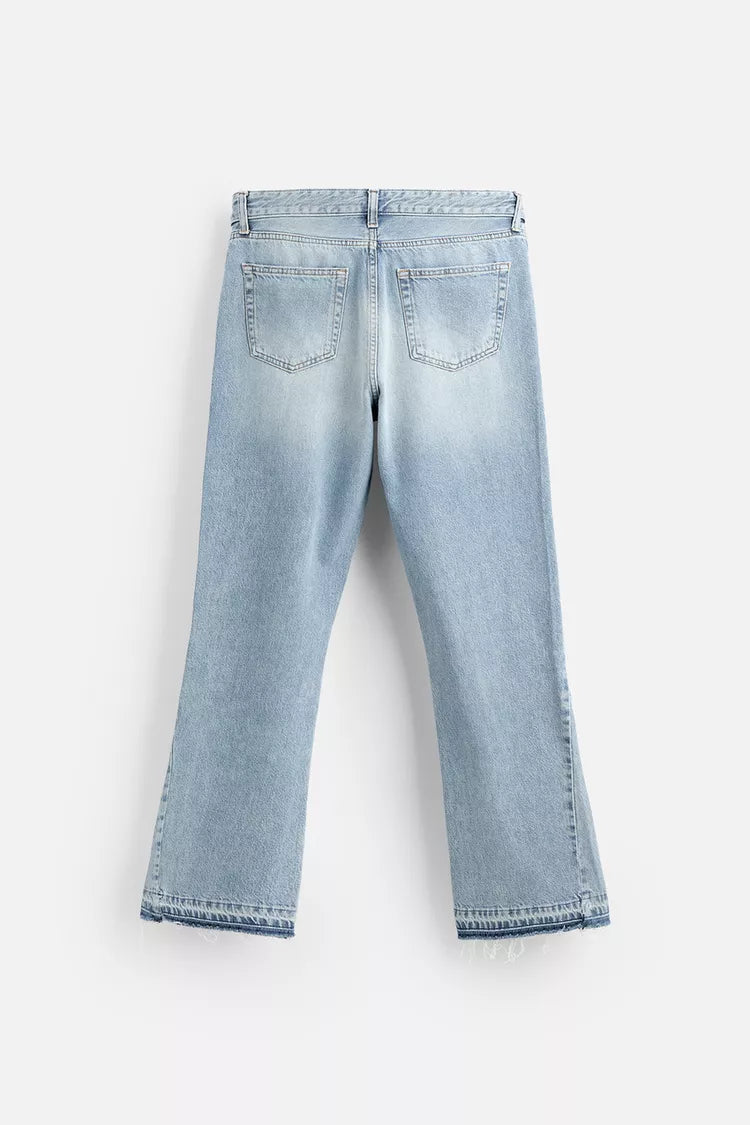 JEANS DE PANTALONA LARGA AZUL CLARO