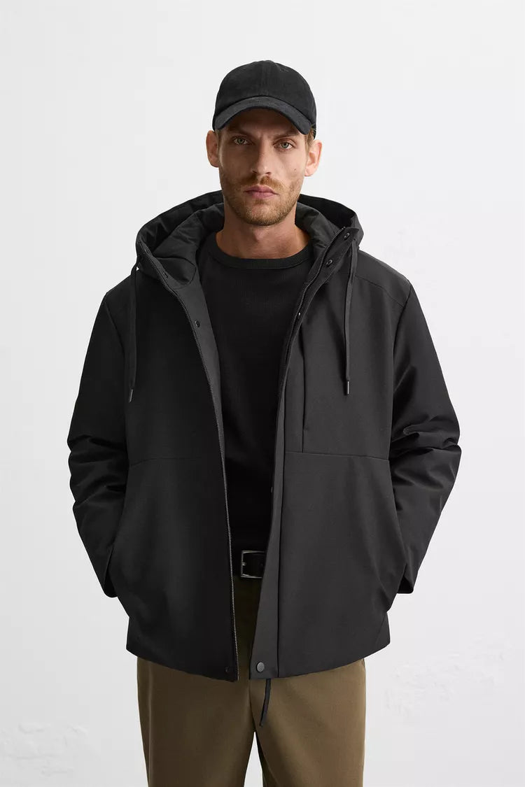 BLOUSON TÉCNICO COM CAPUCHA