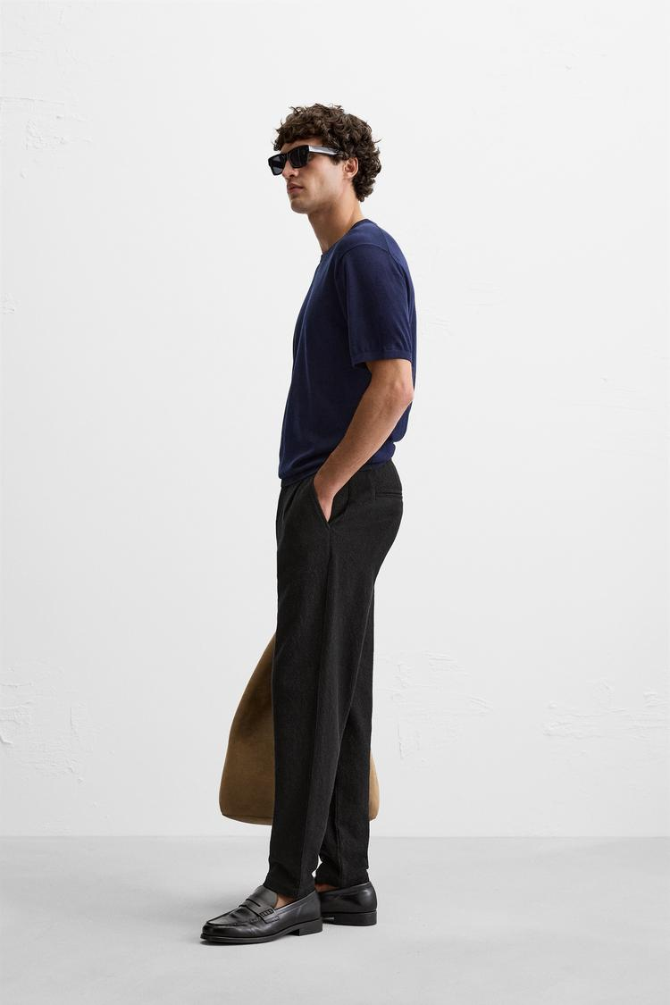 PANTALÃO DE TEXTURA COM PLEATS